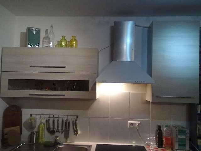 Moderne Einbauküche zu verkaufen